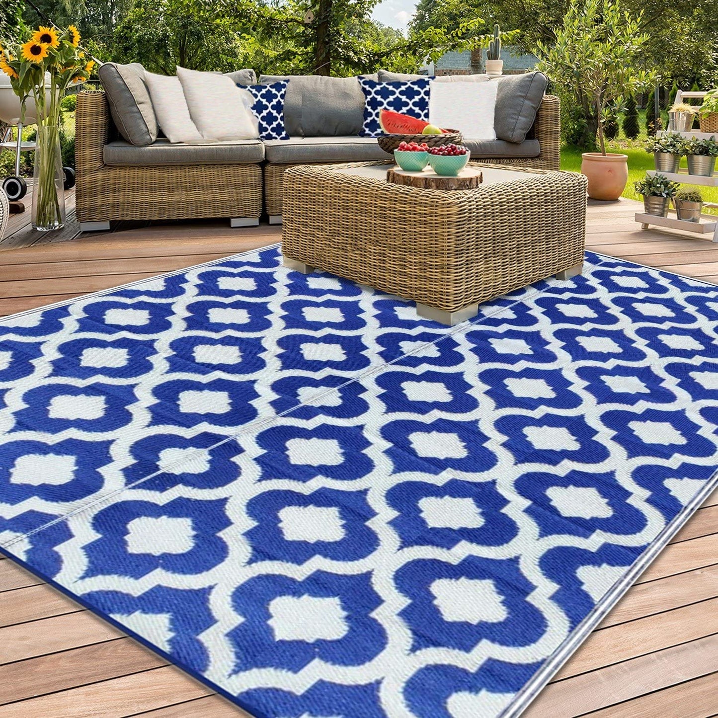 Outdoor patio rugs for camping picnic beach etc
