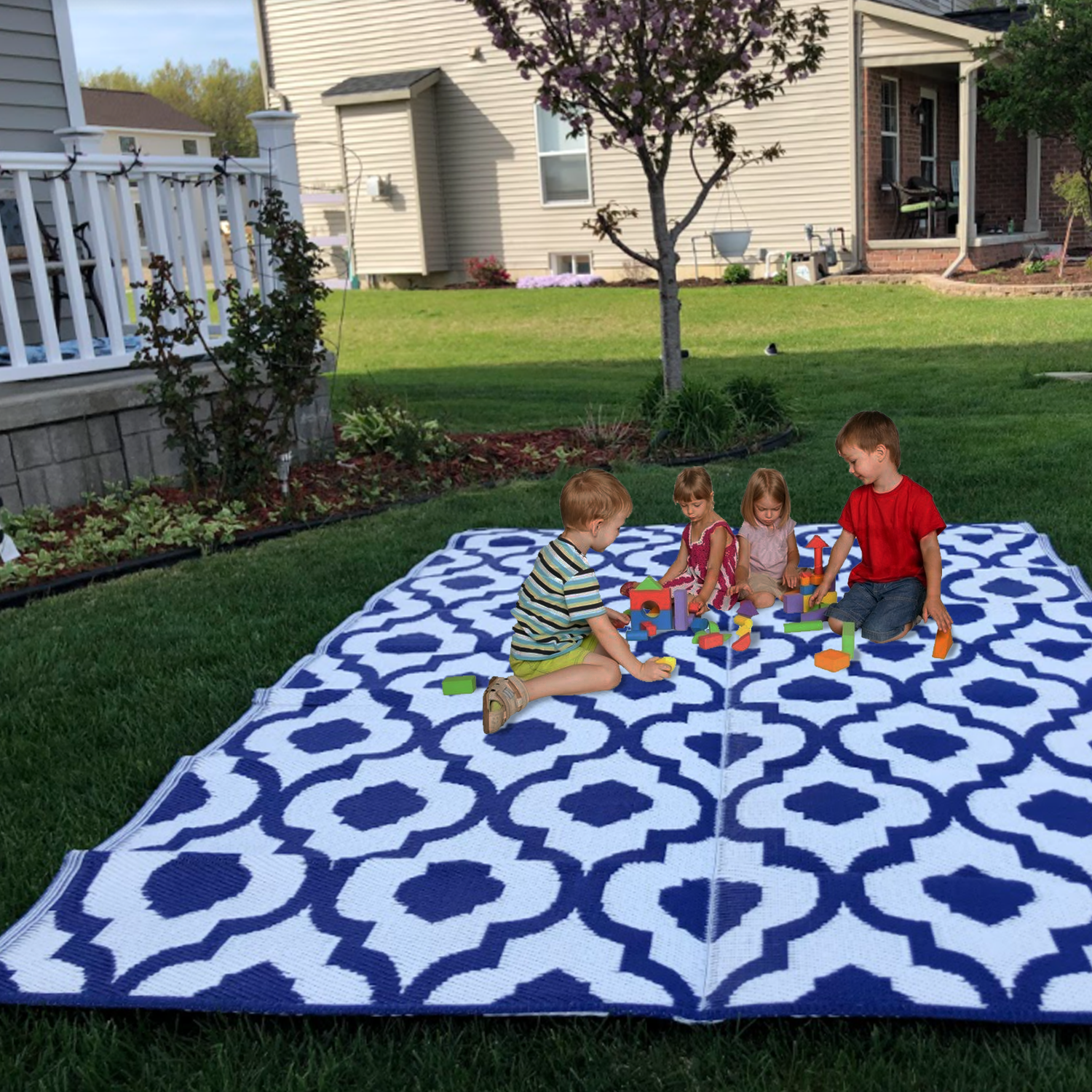 Outdoor patio rugs for camping picnic beach etc