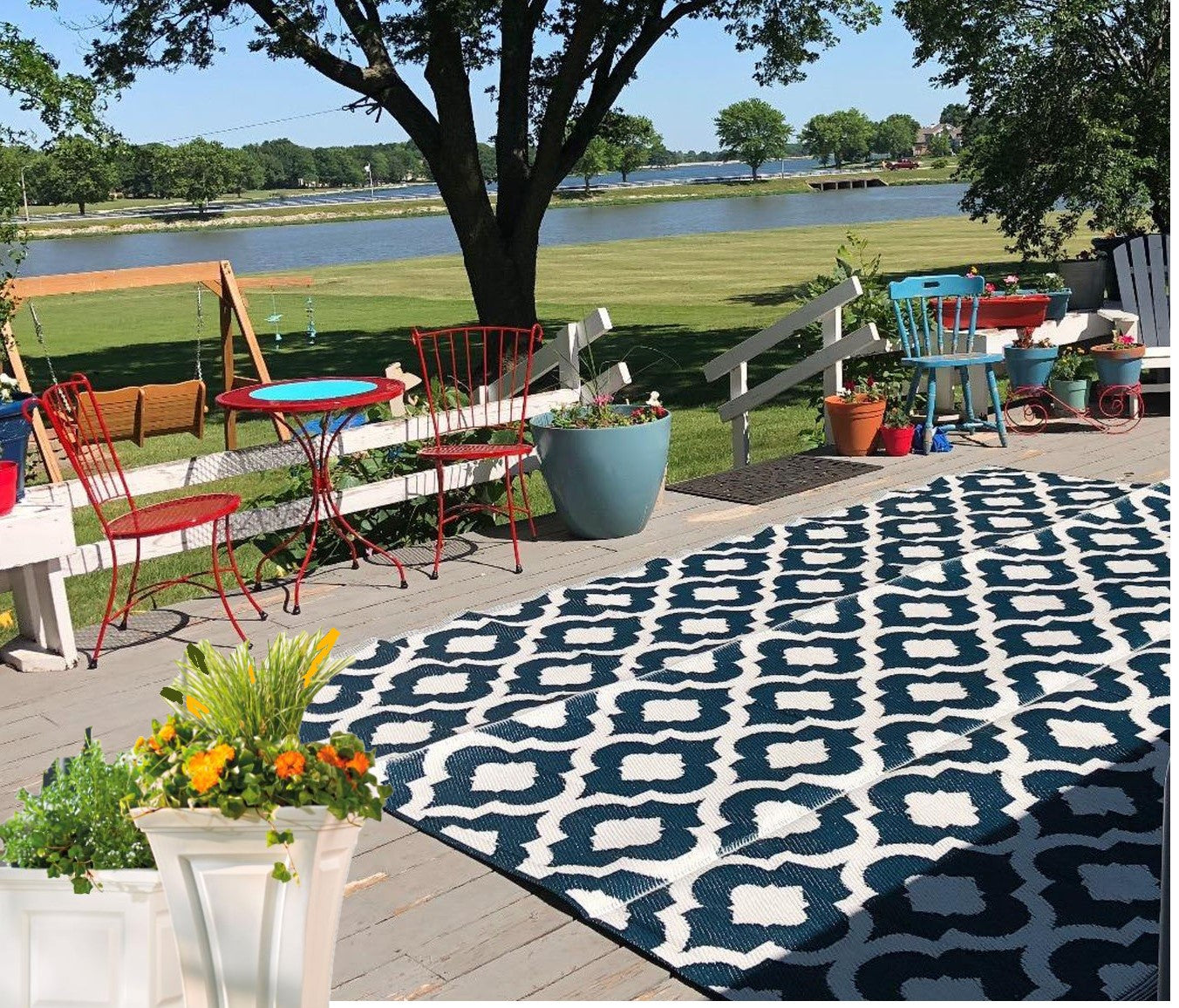 Geometric outdoor classic rug for picnic patio decor, backyard