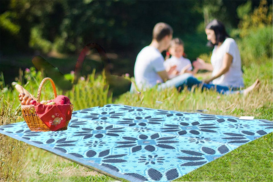 BalajeesUSA Outdoor Plastic Straw Patio Rugs - 5'x7' Sky Blue, Grey