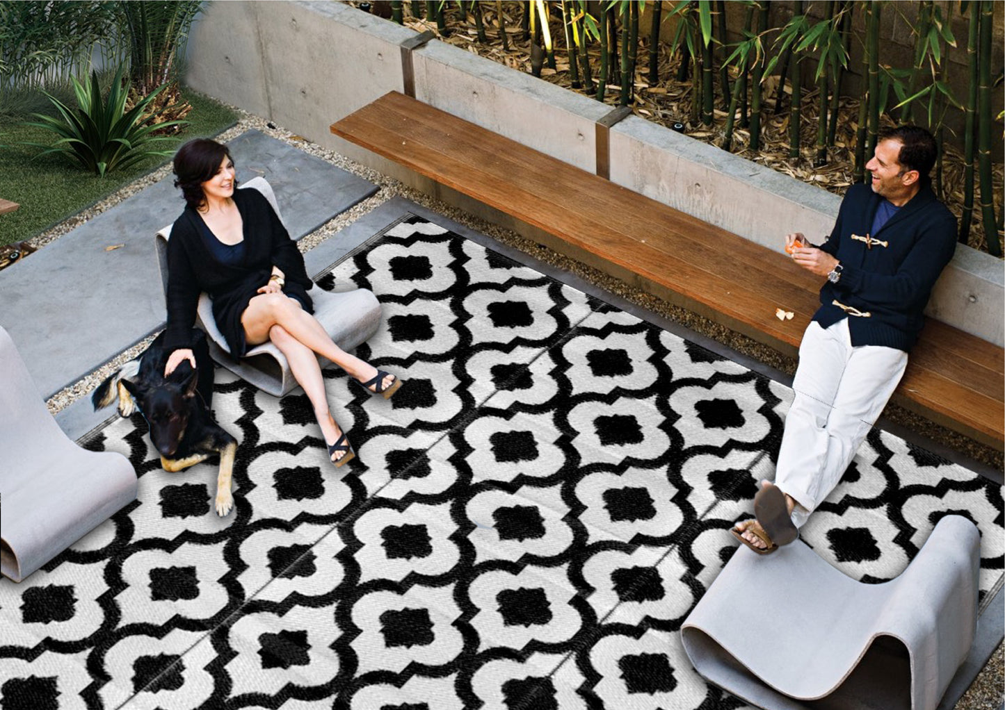 Geometric outdoor classic rug for picnic patio decor, backyard