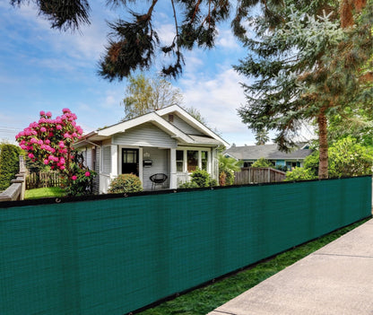 Privacy fence screen- 4 x 50 feet Green